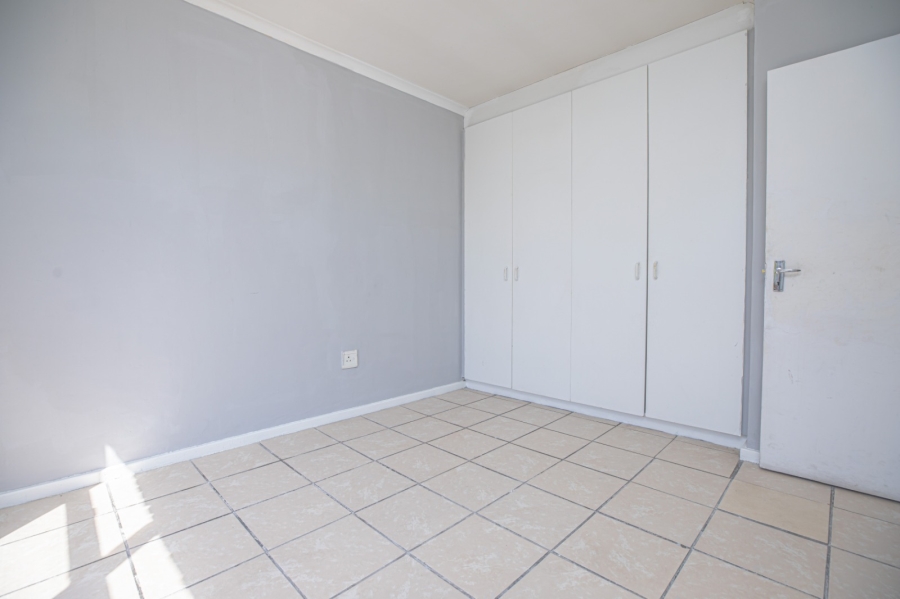 To Let 2 Bedroom Property for Rent in Ferndale Western Cape